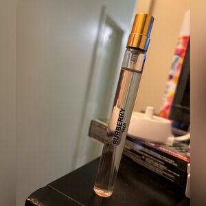 Burberry her travel size